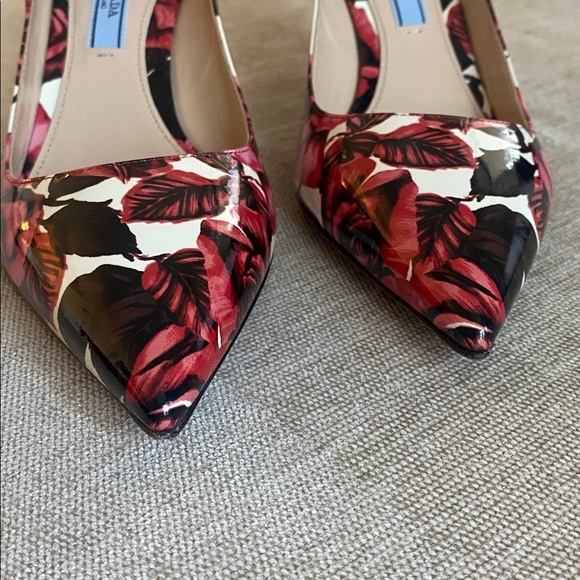 Prada Pink Floral Print Patent Leather Pointed-Toe Pumps Heels Size 37.5 /7.5 US - Picture 6 of 15